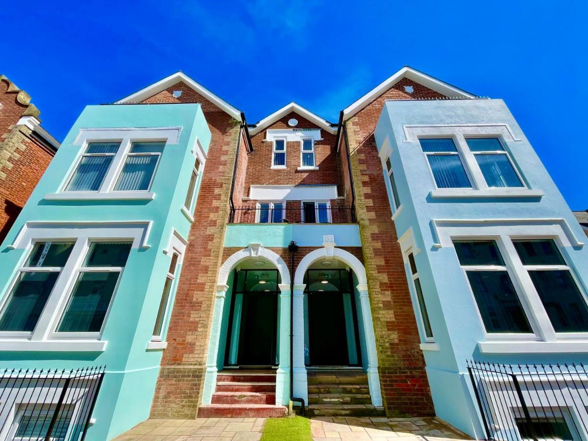 Sea Breeze - Coast Apartment บอร์นมัธ ภายนอก รูปภาพ