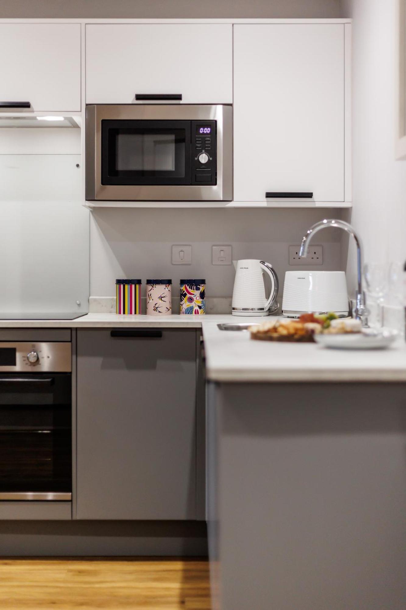 Sea Breeze - Coast Apartment บอร์นมัธ ภายนอก รูปภาพ