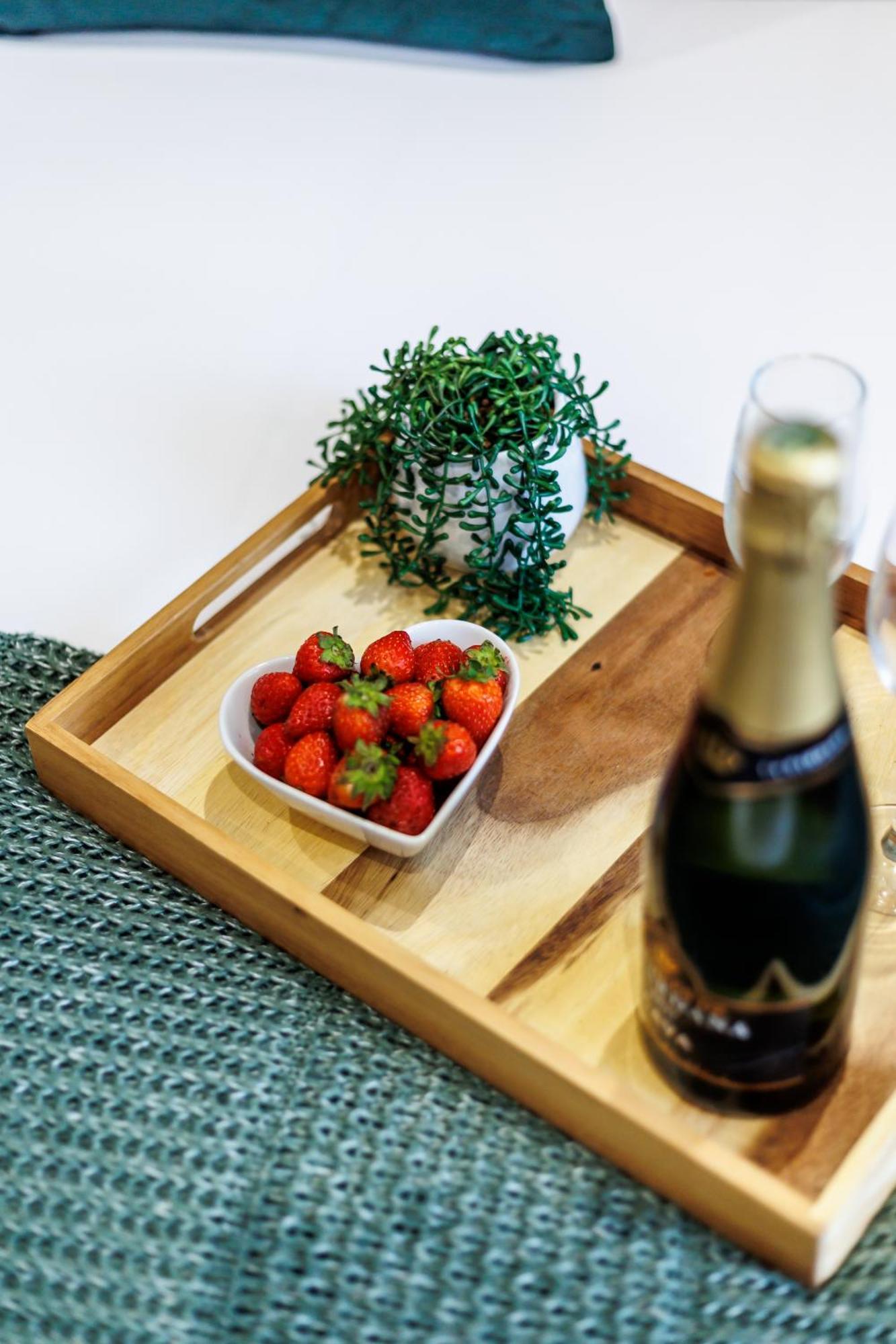 Sea Breeze - Coast Apartment บอร์นมัธ ภายนอก รูปภาพ