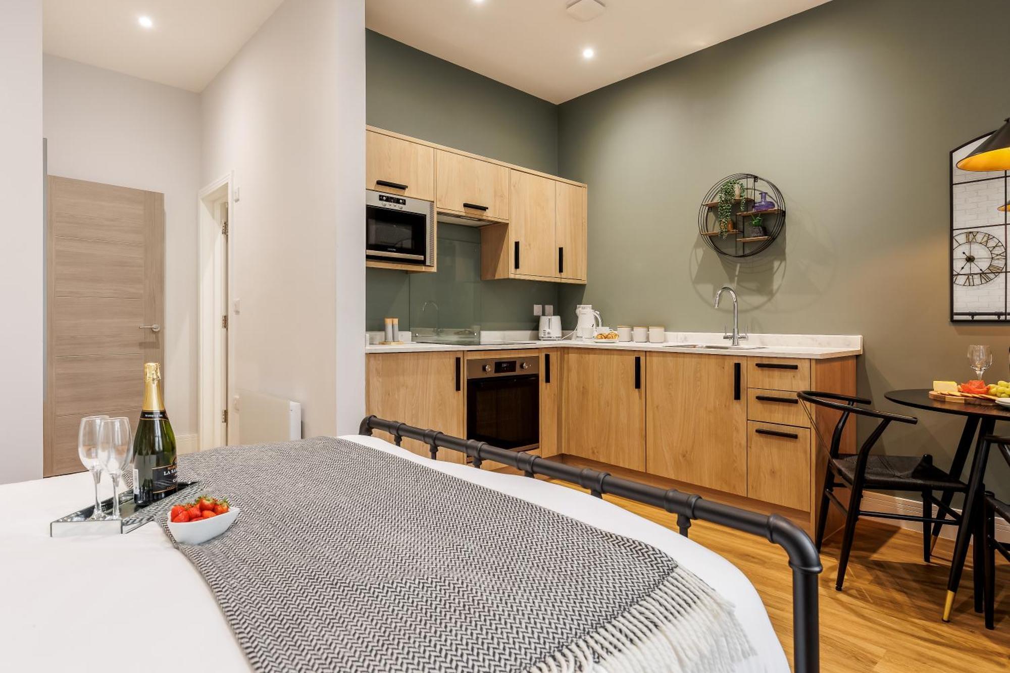 Sea Breeze - Coast Apartment บอร์นมัธ ภายนอก รูปภาพ